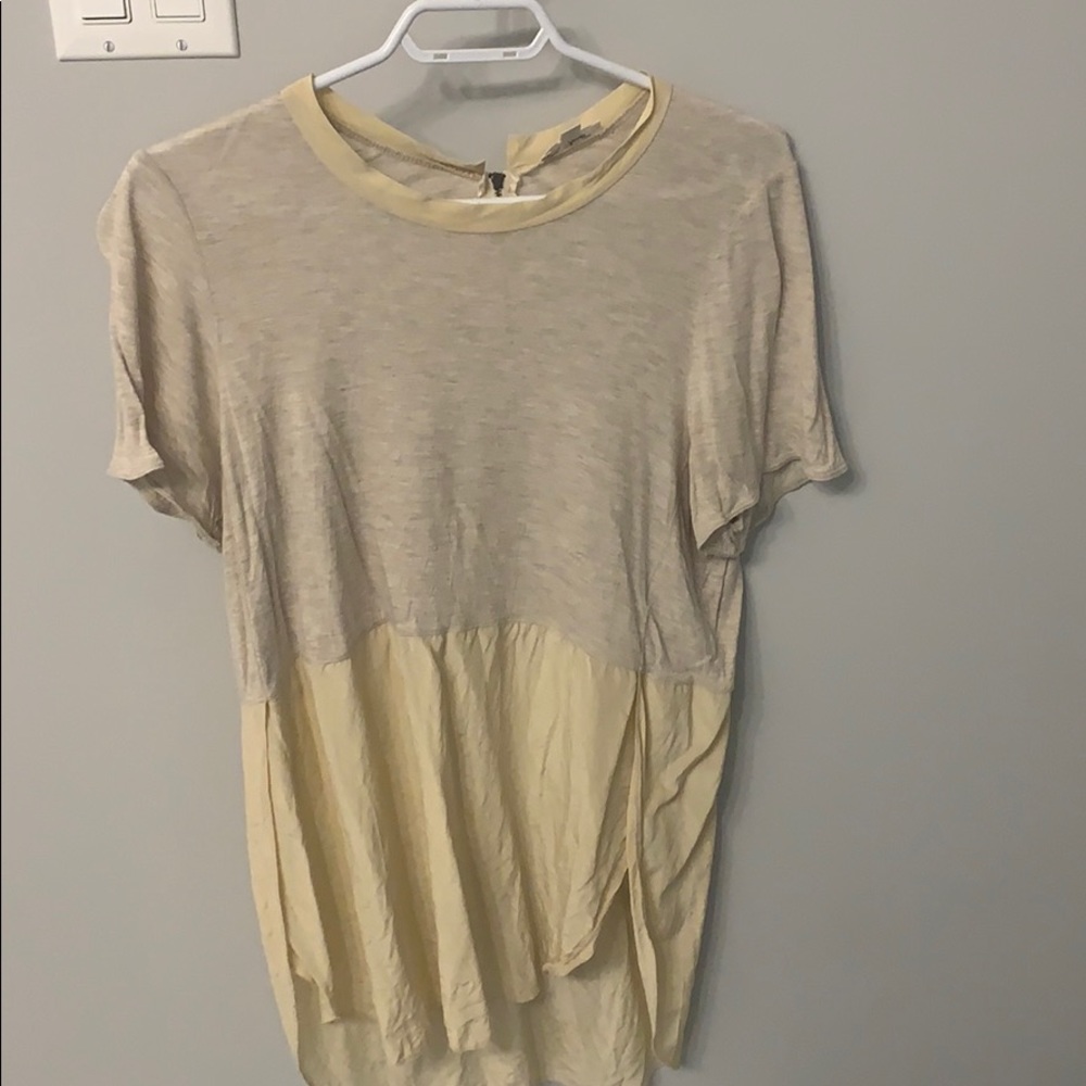💕2 for $15💕Wilfred light tan Tshirt size L